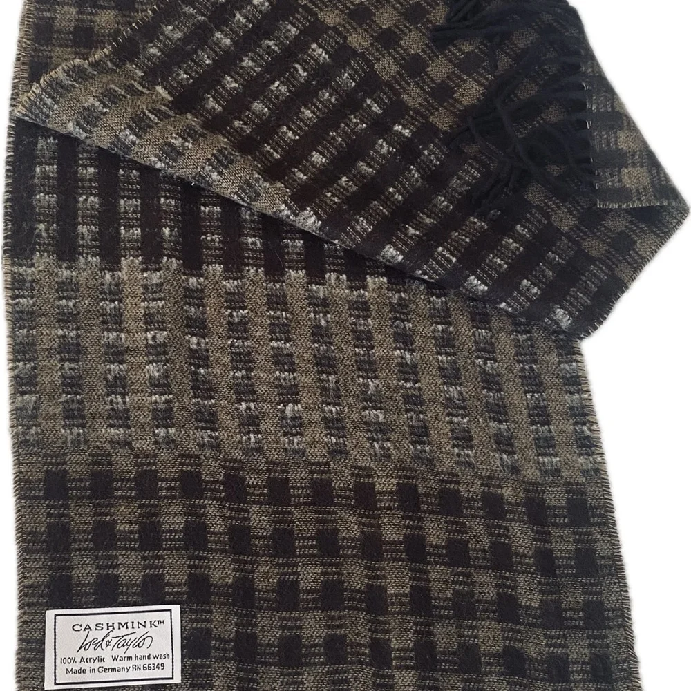 Lord & Taylor Men’s Cashmink Scarf